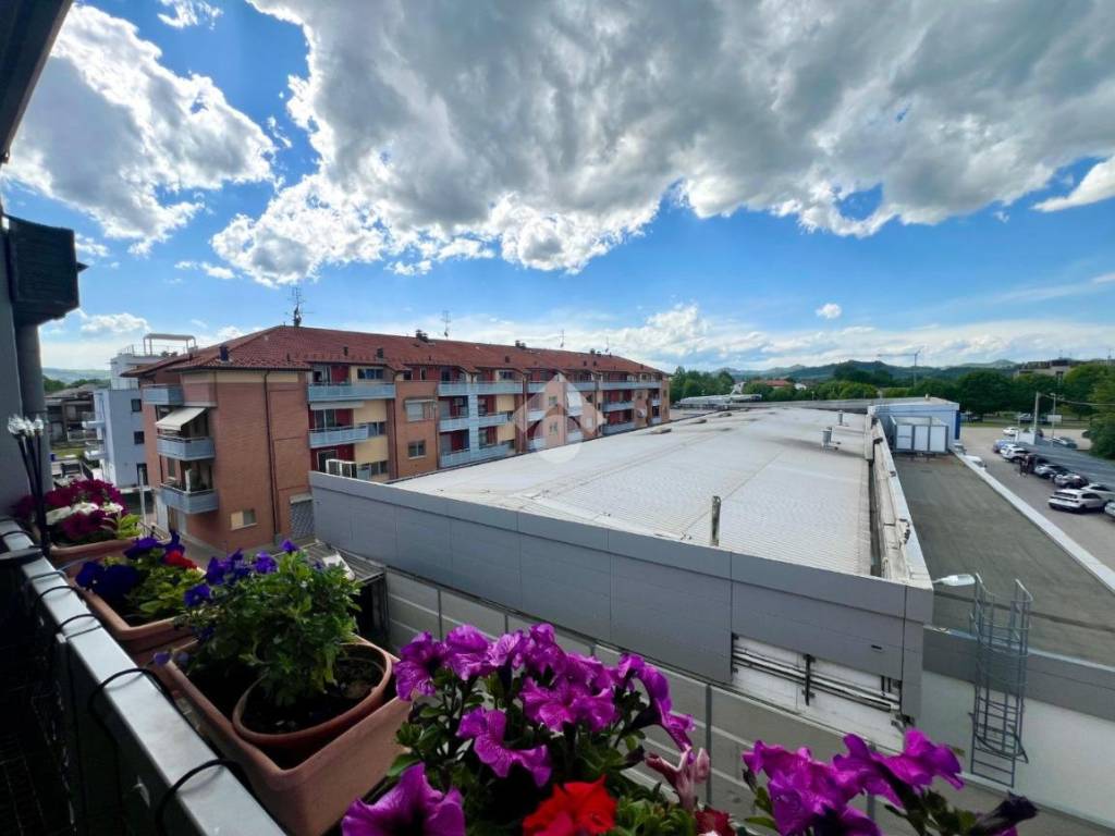 appartamento in vendita ad Alba