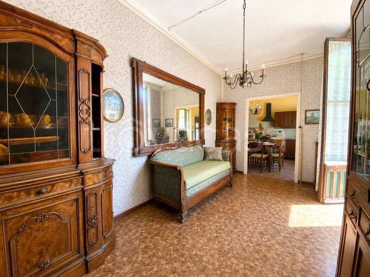 casa indipendente in vendita ad Alba