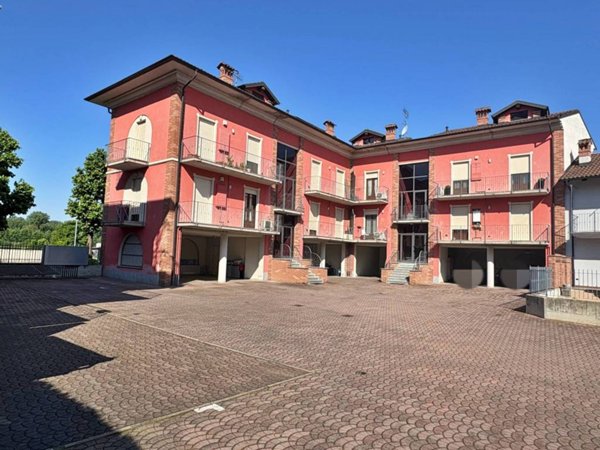 appartamento in vendita ad Alba in zona Mussotto