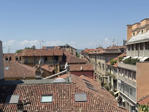 appartamento in vendita ad Alba