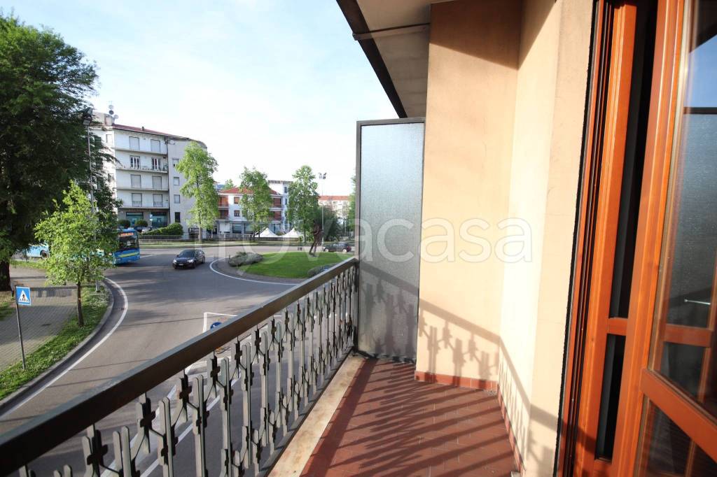 appartamento in vendita ad Alba