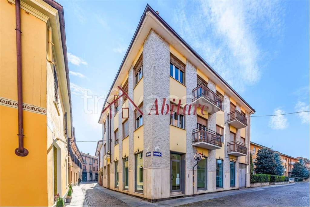 appartamento in vendita ad Alba