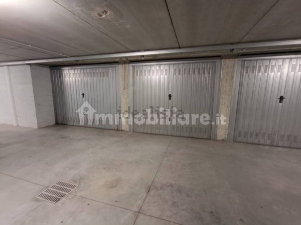 ufficio in vendita ad Alba