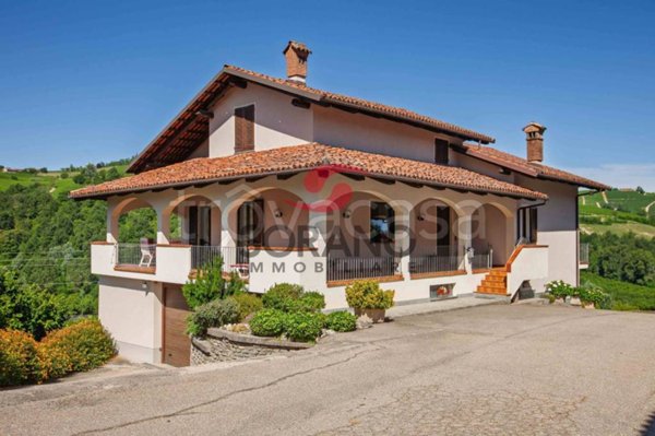 casa indipendente in vendita ad Alba
