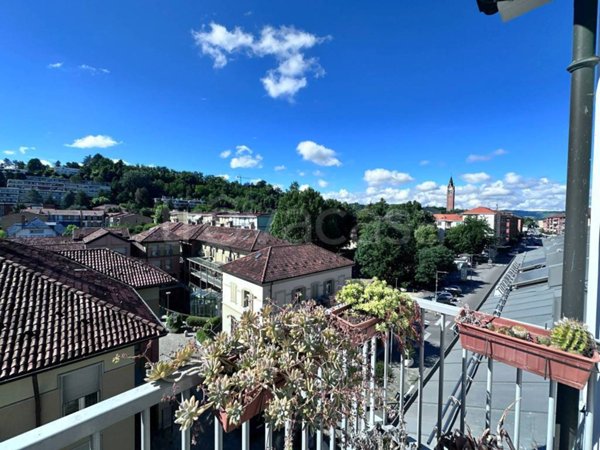 appartamento in vendita ad Alba