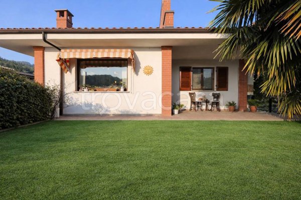 casa indipendente in vendita ad Alba