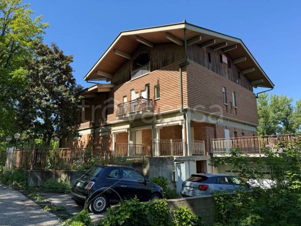 appartamento in vendita ad Alba
