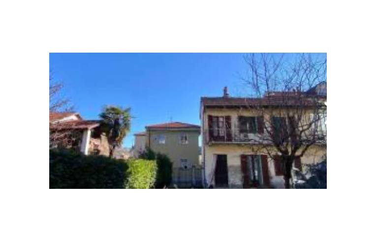 casa indipendente in vendita ad Alba