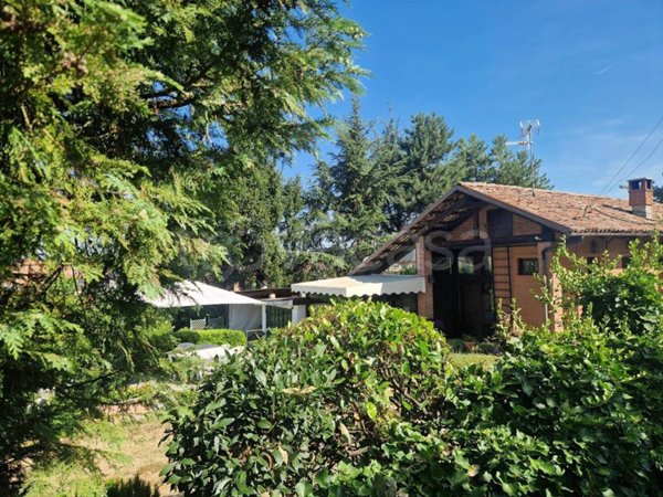 casa indipendente in vendita ad Alba