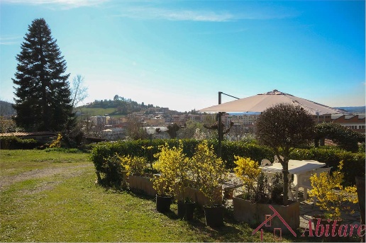 casa indipendente in vendita ad Alba