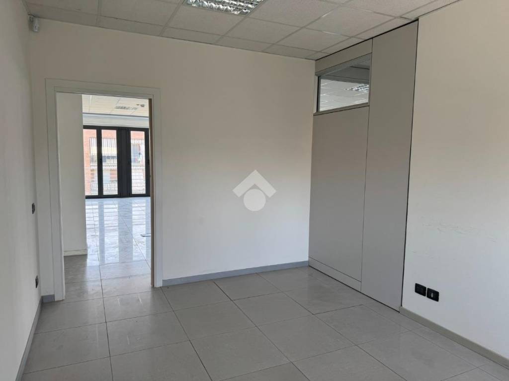 ufficio in vendita ad Alba