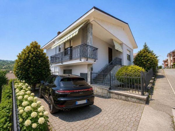 casa indipendente in vendita ad Alba