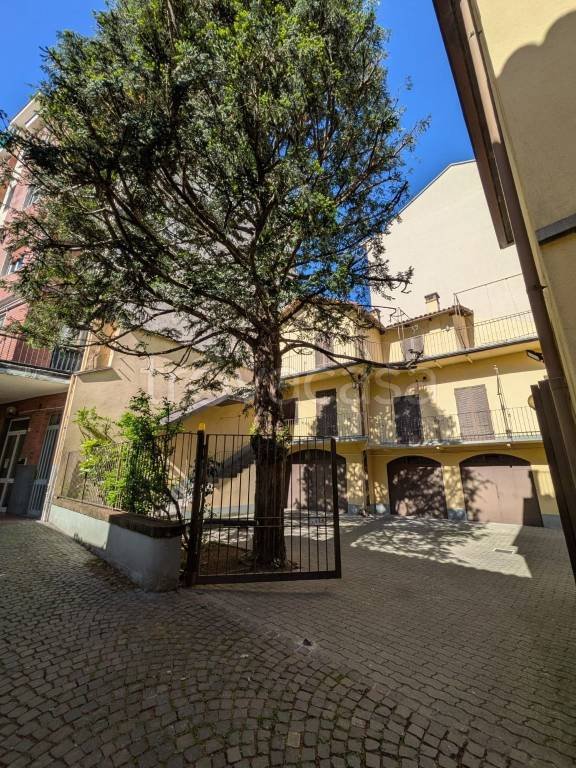 appartamento in vendita ad Alba