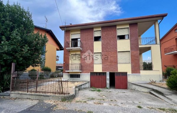 casa indipendente in vendita ad Alba