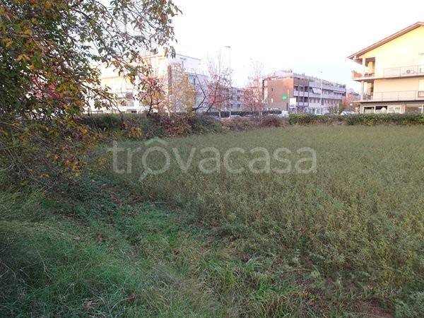 terreno in vendita ad Alba
