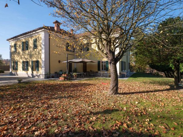 casa indipendente in vendita ad Alba
