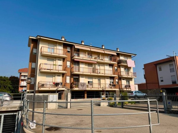 appartamento in vendita ad Alba in zona Mussotto
