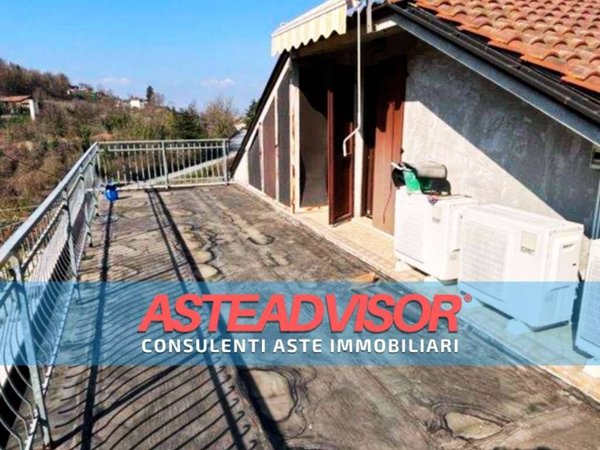 casa indipendente in vendita ad Alba