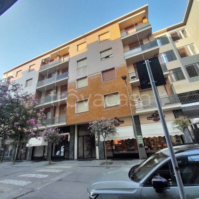 appartamento in vendita ad Alba