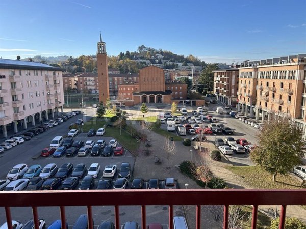 appartamento in vendita ad Alba