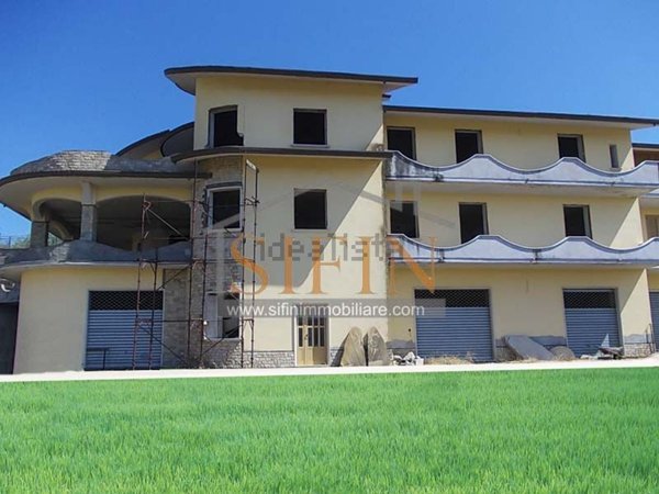 casa indipendente in vendita a Melito Irpino in zona Fontana del Bosco