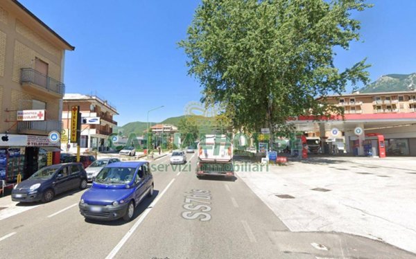 locale di sgombero in vendita a Mercogliano in zona Torrette