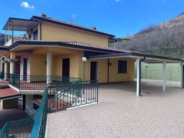 casa indipendente in vendita a Mercogliano