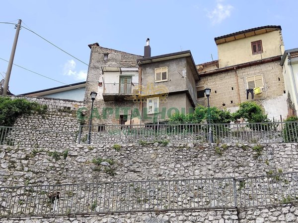 casa indipendente in vendita a Mercogliano