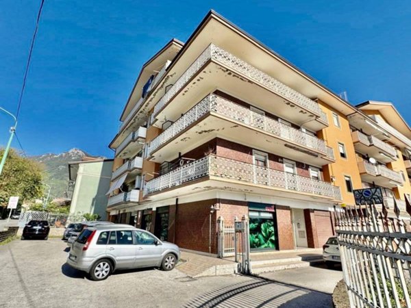 negozio in vendita a Mercogliano