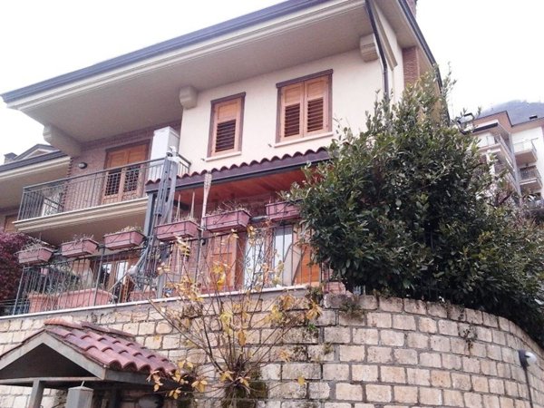 casa indipendente in vendita a Mercogliano
