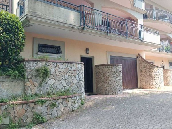 casa indipendente in vendita a Mercogliano