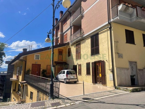 casa indipendente in vendita a Mercogliano