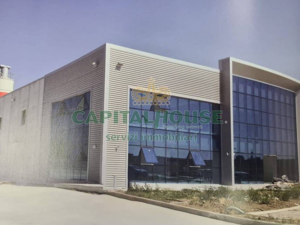 locale commerciale in vendita a Mercogliano in zona Torrette