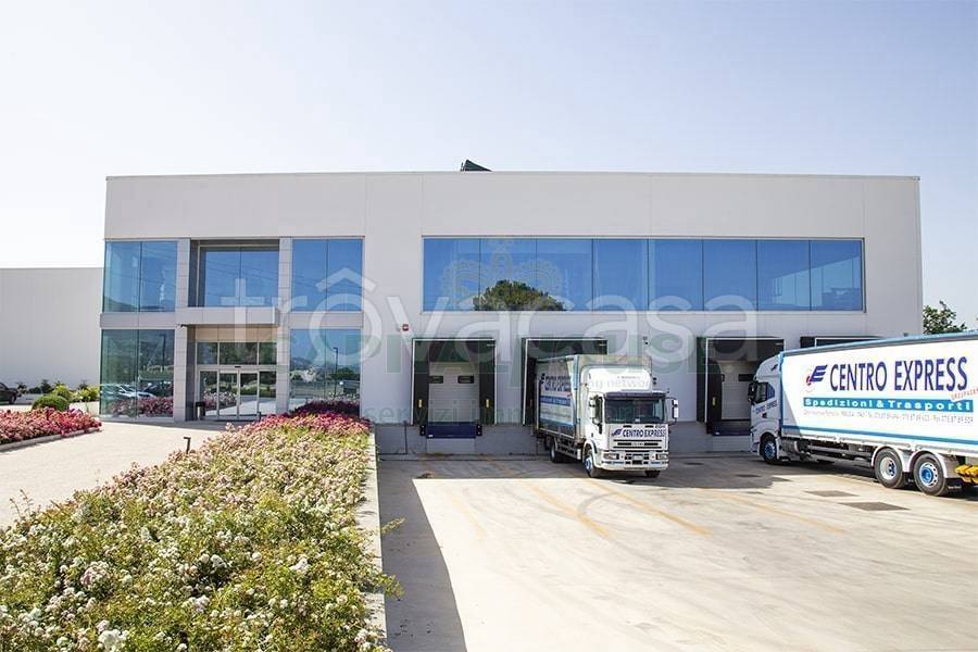 negozio in vendita a Mercogliano in zona Torrette