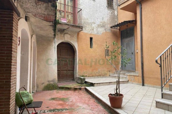 casa indipendente in vendita a Mercogliano