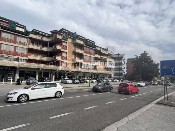 negozio in vendita a Mercogliano in zona Torrette