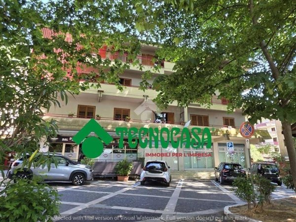 negozio in vendita a Mercogliano