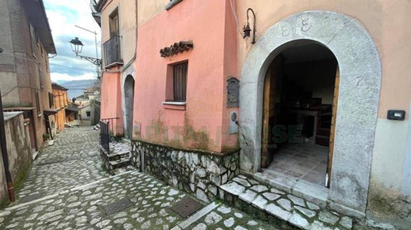 casa indipendente in vendita a Mercogliano in zona Torrette