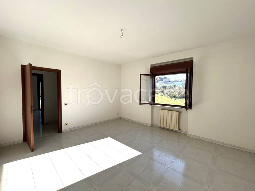 appartamento in vendita a Mirabella Eclano in zona Calore