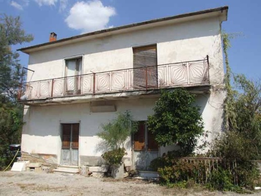 casa indipendente in vendita a Mirabella Eclano