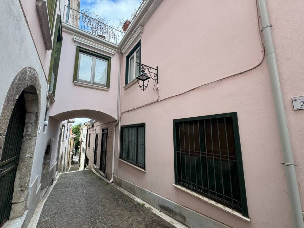 casa indipendente in vendita a Mirabella Eclano