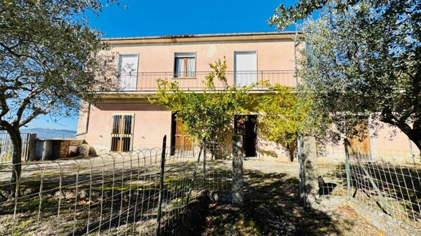 casa indipendente in vendita a Mirabella Eclano