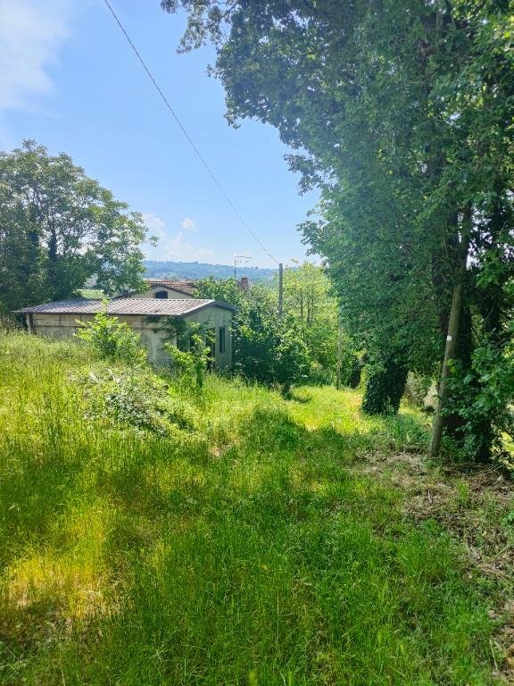 casa indipendente in vendita a Mirabella Eclano in zona Calore