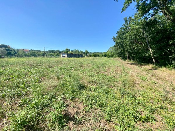 terreno edificabile in vendita a Mirabella Eclano