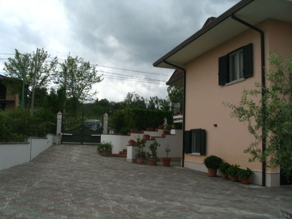 casa indipendente in vendita a Mirabella Eclano