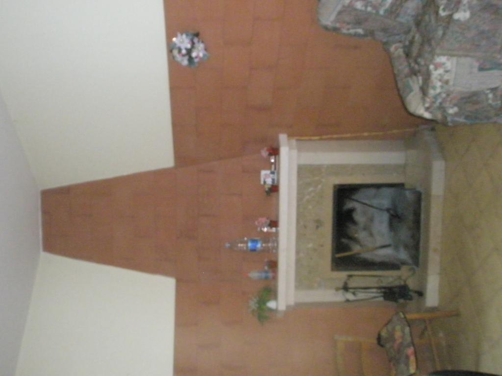 casa indipendente in vendita a Mirabella Eclano in zona Calore