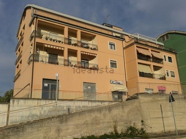 appartamento in vendita a Mirabella Eclano in zona Calore