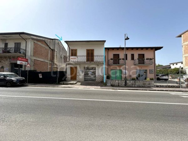 casa indipendente in vendita a Mirabella Eclano