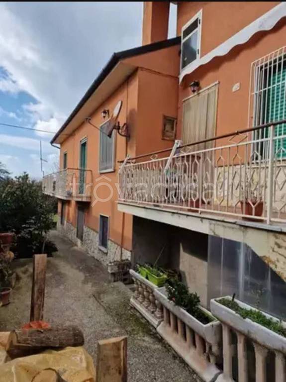 casa indipendente in vendita a Mirabella Eclano