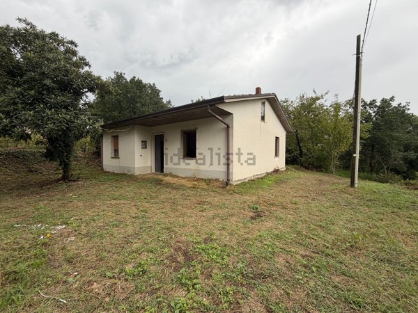 casa indipendente in vendita a Mirabella Eclano